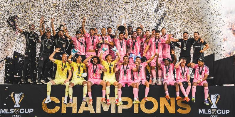 Giải đấu bóng đá chuyên nghiệp do Mỹ và Canada hợp tác tổ chức